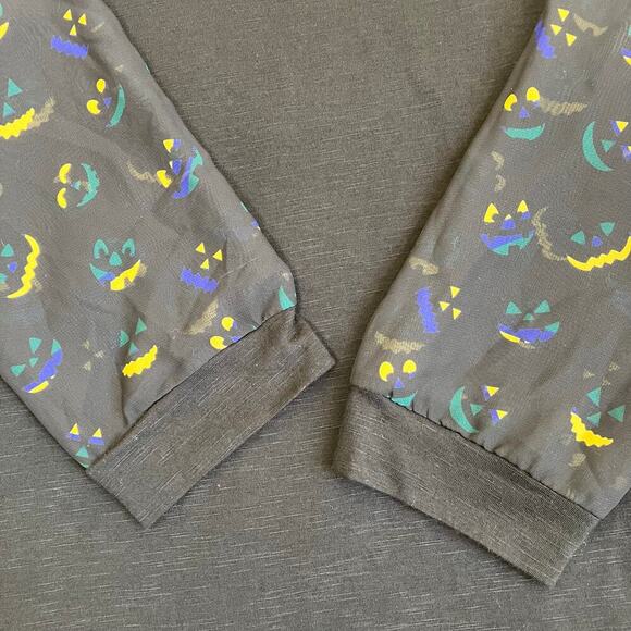 ModCloth Sz S Jack-O-Lantern Printed 3/4 Sleeve Keyhole Back Halloween Shirt - Picture 13 of 16